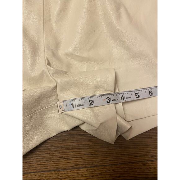 EUC Good American Better Than Leather Drawstring shorts sz: M - Picture 15 of 16